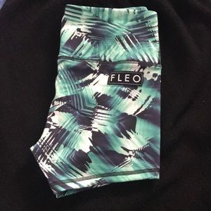 Fleo Shorts